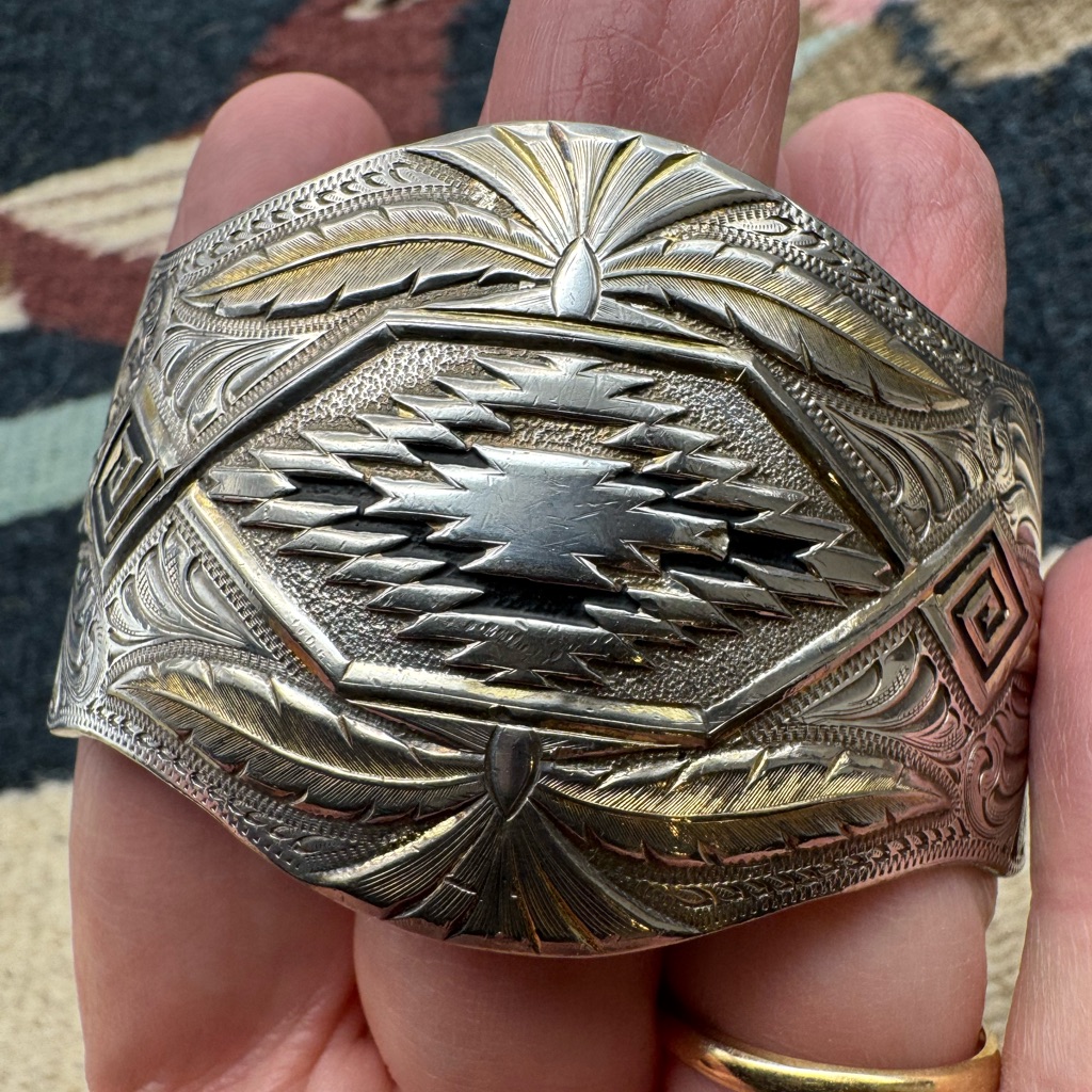 Montana Silversmiths Etched Cuff Bracelet Southwest Silver Plate 2 Tone Western 65$
